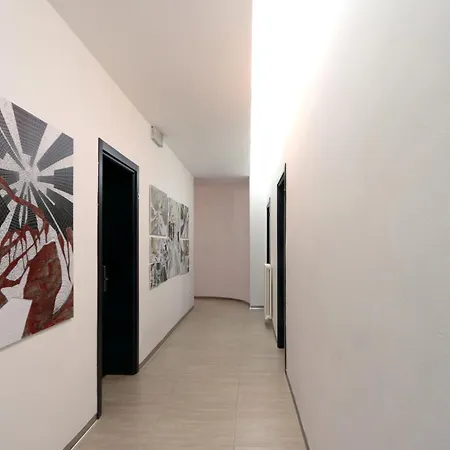 Mua Boutique Bologna