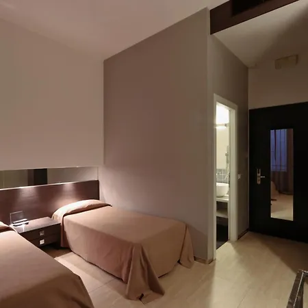 Mua Boutique 4* Bolonia