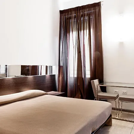 Mua Boutique Bologna