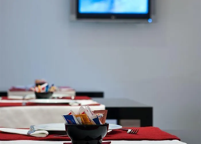 לינה וארוחת בוקר Mua Boutique 4*